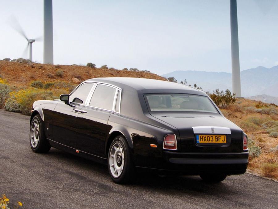  Rolls-Royce Phantom EWB 2005 года  (фото 19 из 19)